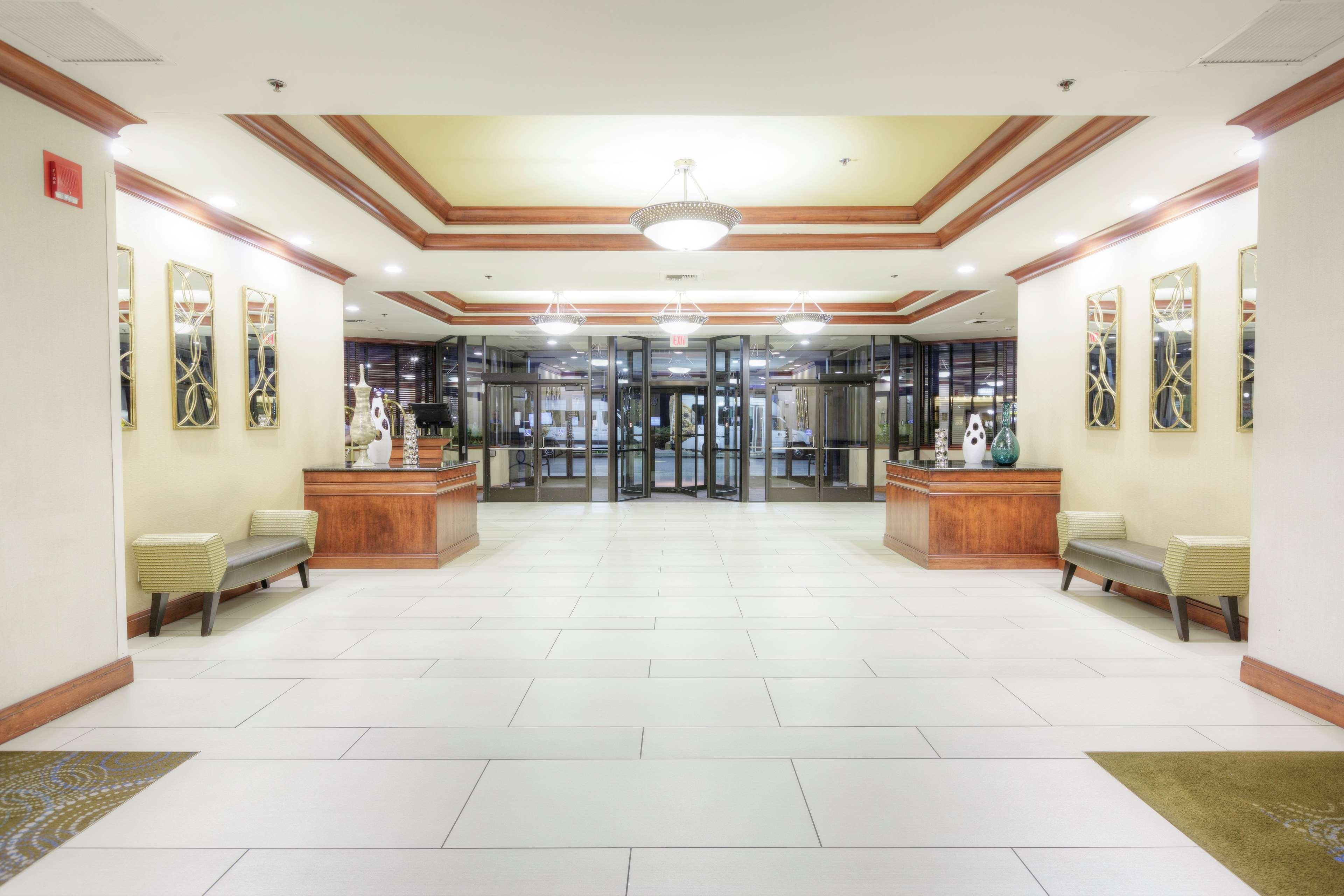 Doubletree By Hilton Spokane City Center Exterior photo